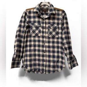 Madison Creek Lola women’s XS long sleeve plaid button down white & blue shirt